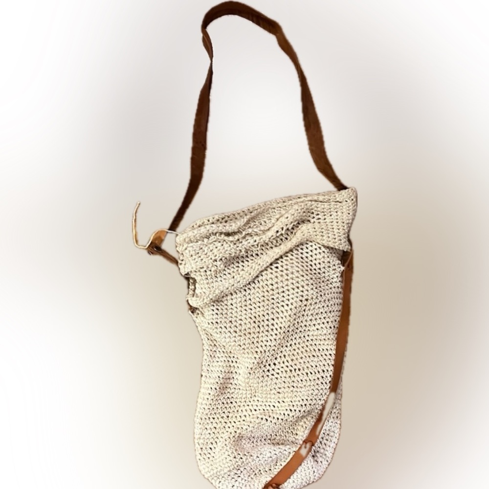 1970s Vintage Hand-Knit Leather Boho Shoulder Bag